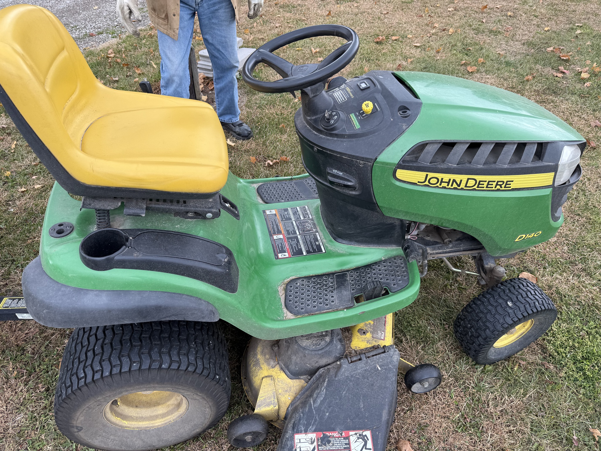 2012 John Deere D140 Image 2