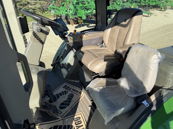 2024 John Deere 7R 210 - Photo25