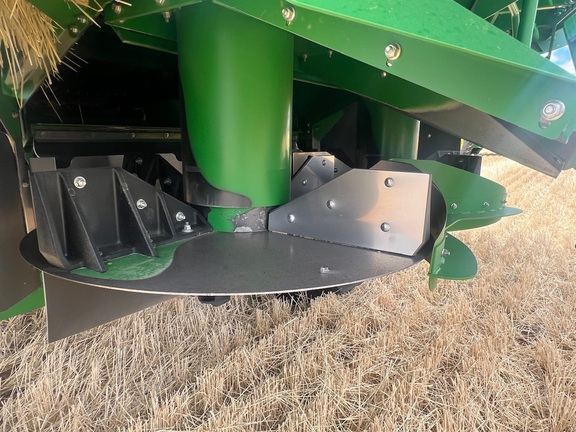 John Deere S760 image 16