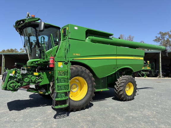 John Deere S760