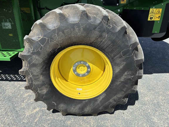 John Deere S760 image 23