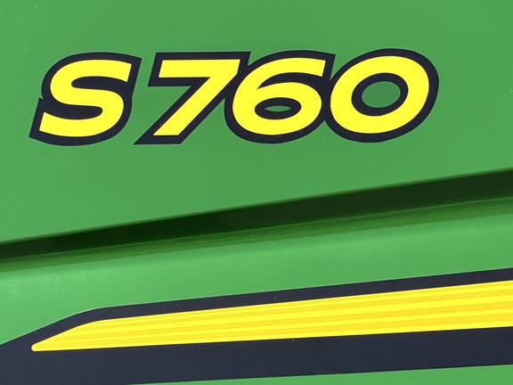 John Deere S760 image 7