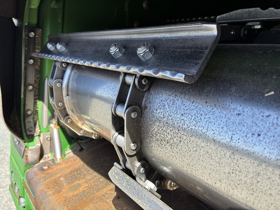 John Deere S760 image 28