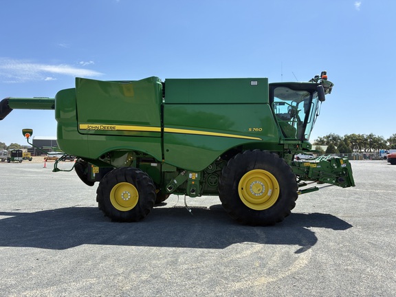 John Deere S760 image 5