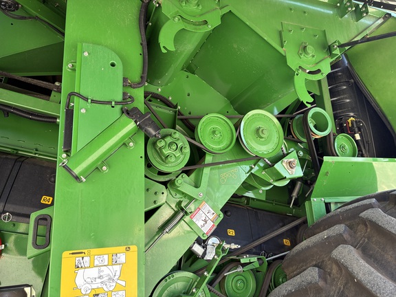 John Deere S760 image 32