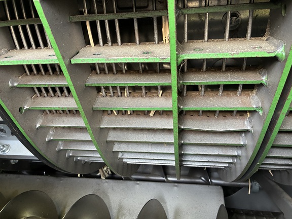 John Deere S760 image 33