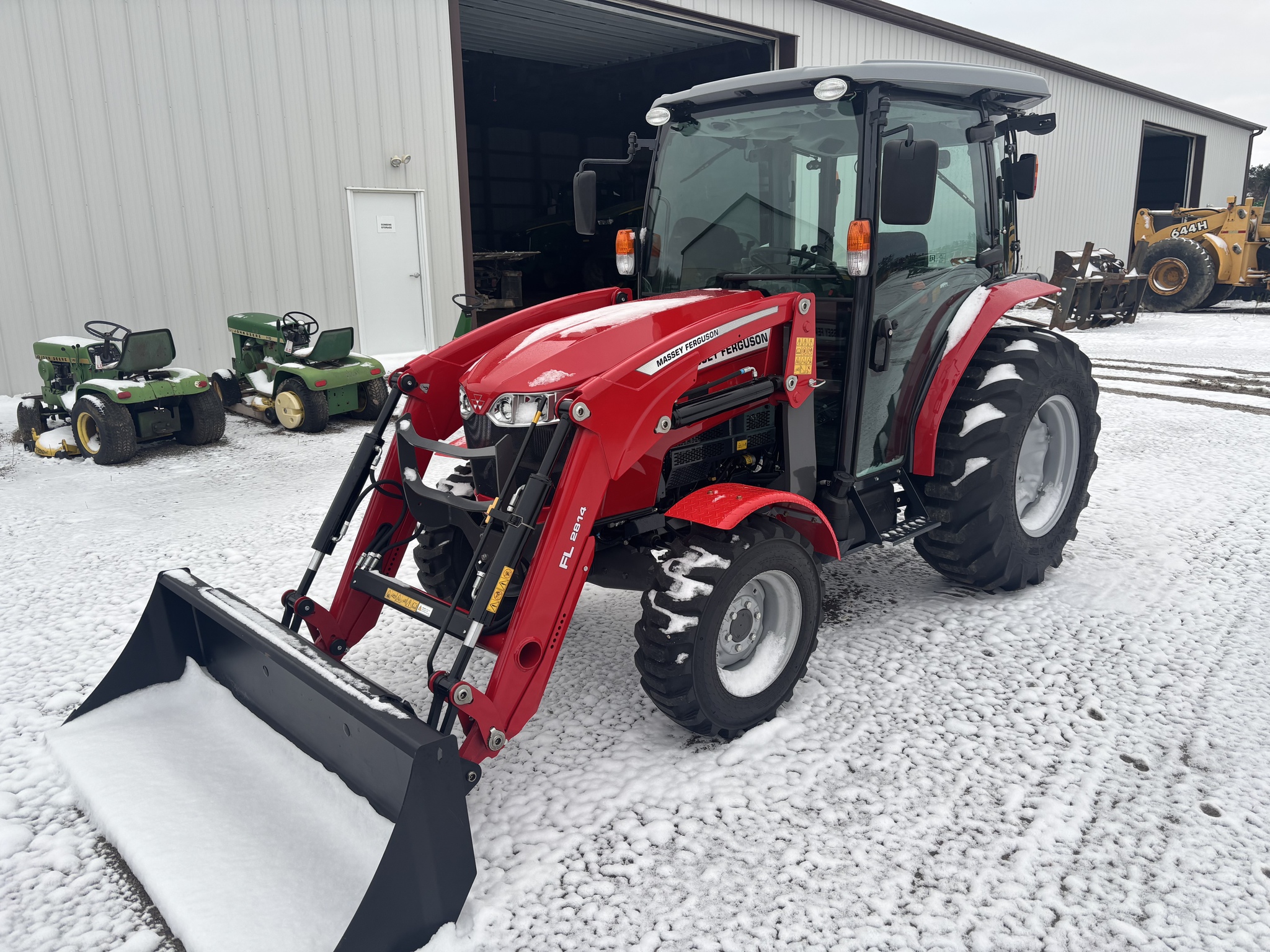 2022 Massey Ferguson 2860M Image 7