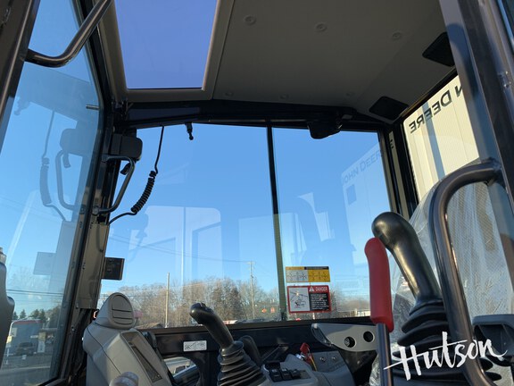 Photo of 2024 John Deere 35 P