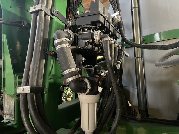 2016 Unverferth 2600 NutriMax - Photo3