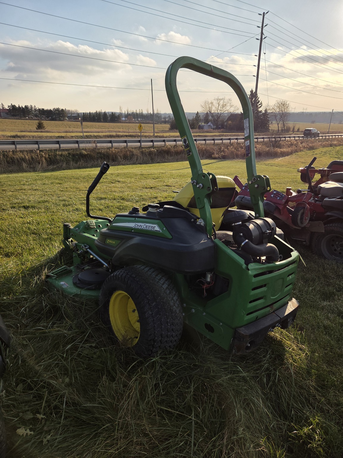 2016 John Deere Z950R Image 2