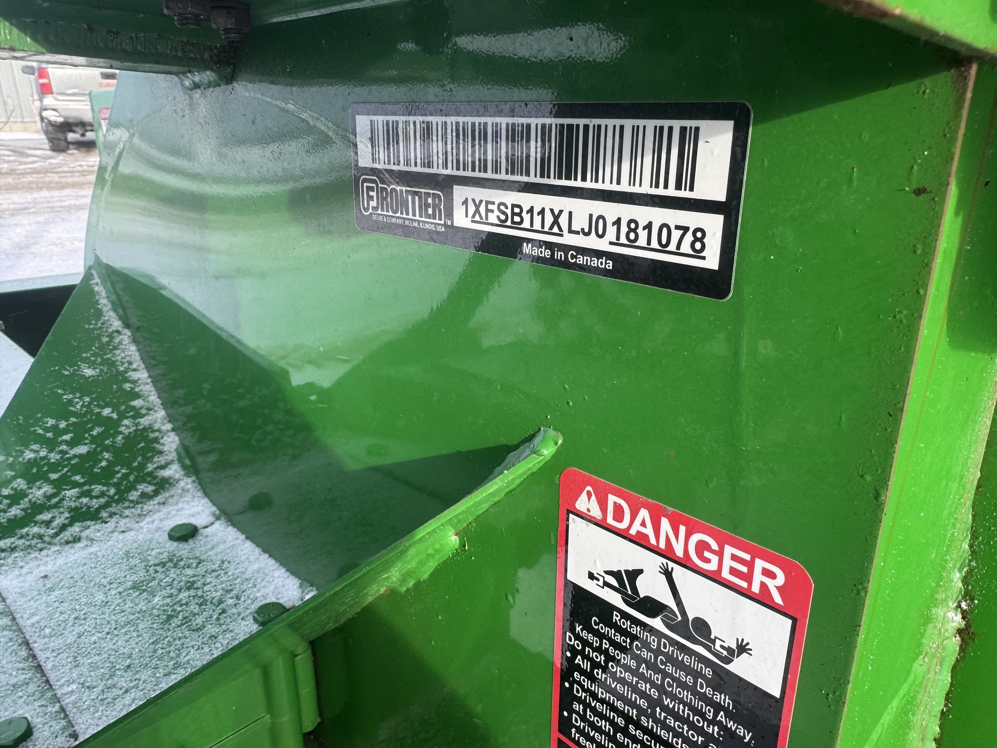 2019 John Deere 2025R Image 12