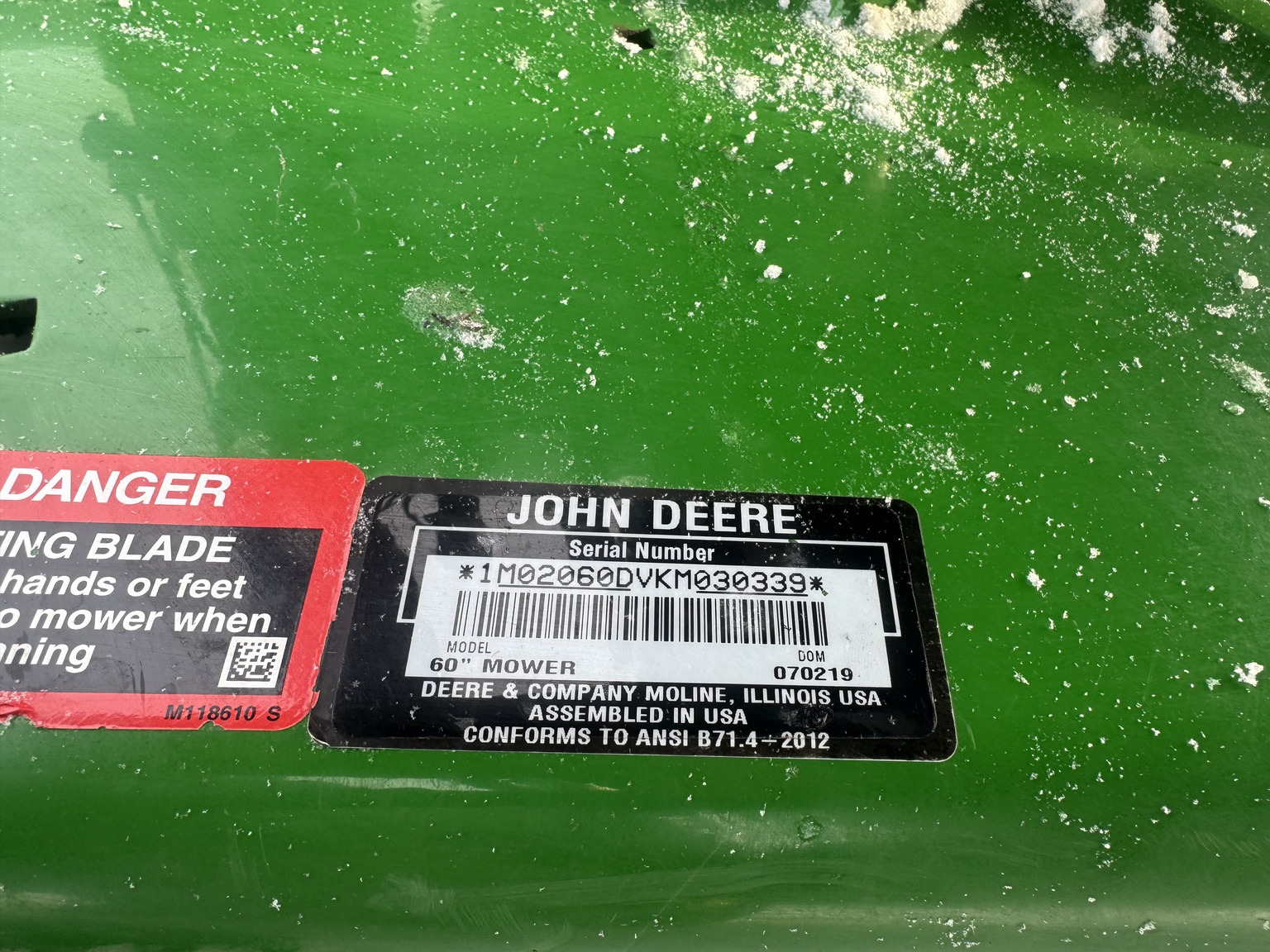 2019 John Deere 2025R Image 4