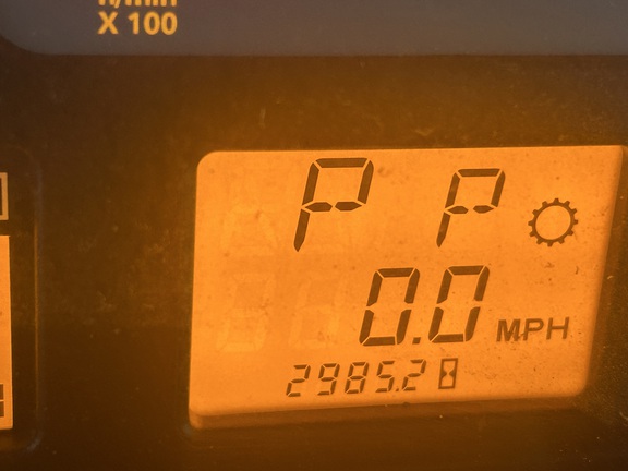 Used 2018 Challenger MT855E Track Tractors at Horizon Ag & Turf in Falher, AB - Photo17