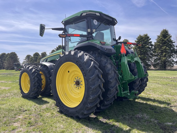 2025 John Deere 8R 370 - Photo7