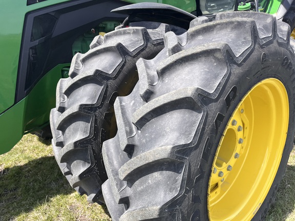 2025 John Deere 8R 370 - Photo11