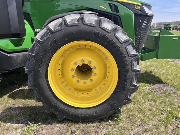 2025 John Deere 8R 370 - Photo12