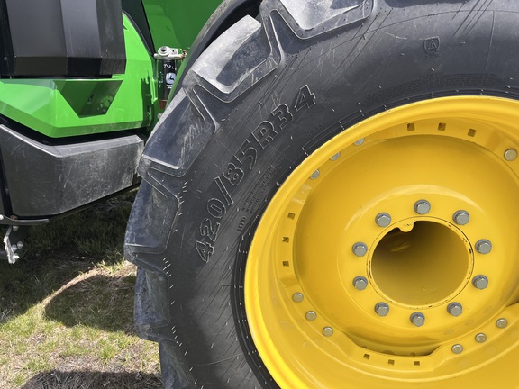 2025 John Deere 8R 370 - Photo13
