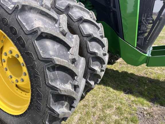 2025 John Deere 8R 370 - Photo14