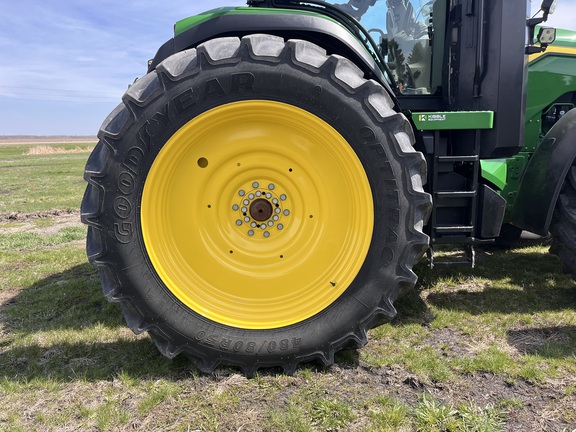2025 John Deere 8R 370 - Photo15