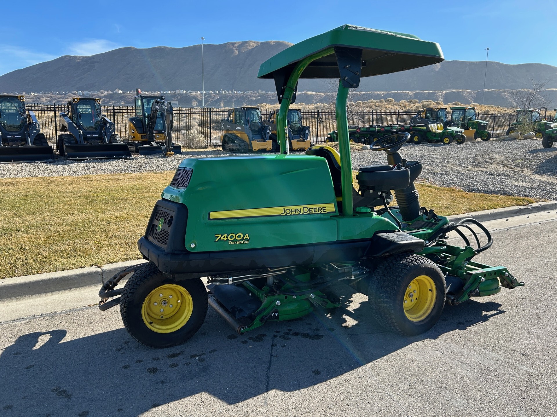 2020 John Deere 7400A Image 4