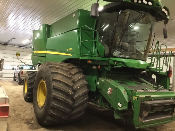 2018 John-Deere S760