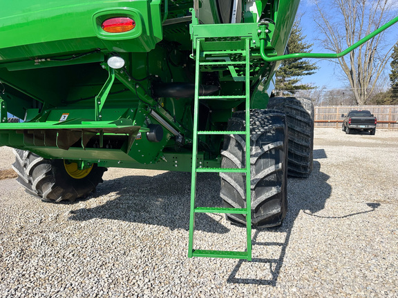 2018 John-Deere S760