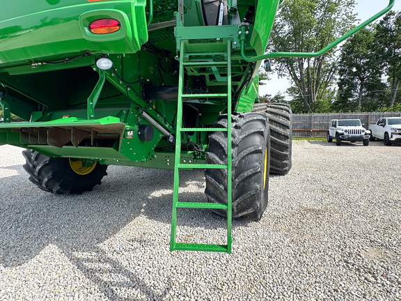 2018 John-Deere S760