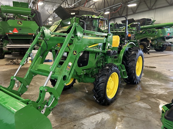 Used 2023 John Deere 5075E Utility Tractors at Horizon Ag & Turf in Falher, AB - Photo5