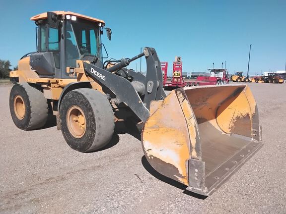 2020 John Deere 444L