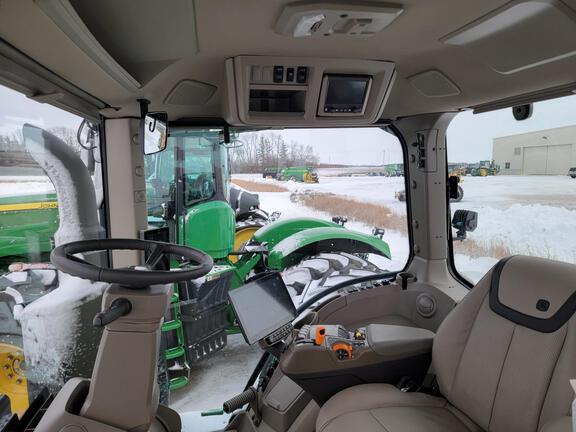 2025 John Deere 8R 370 - Photo17