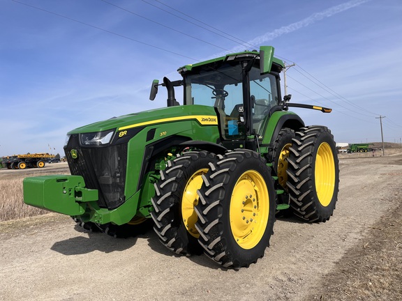  John Deere 8R 370