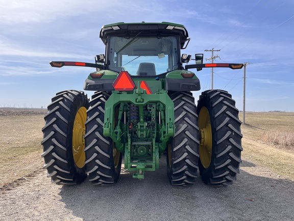 2025 John Deere 8R 370 - Photo6