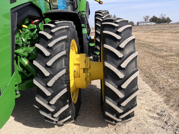 2025 John Deere 8R 370 - Photo11