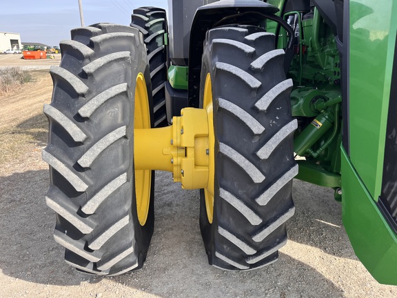 2025 John Deere 8R 370 - Photo14