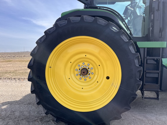 2025 John Deere 8R 370 - Photo15
