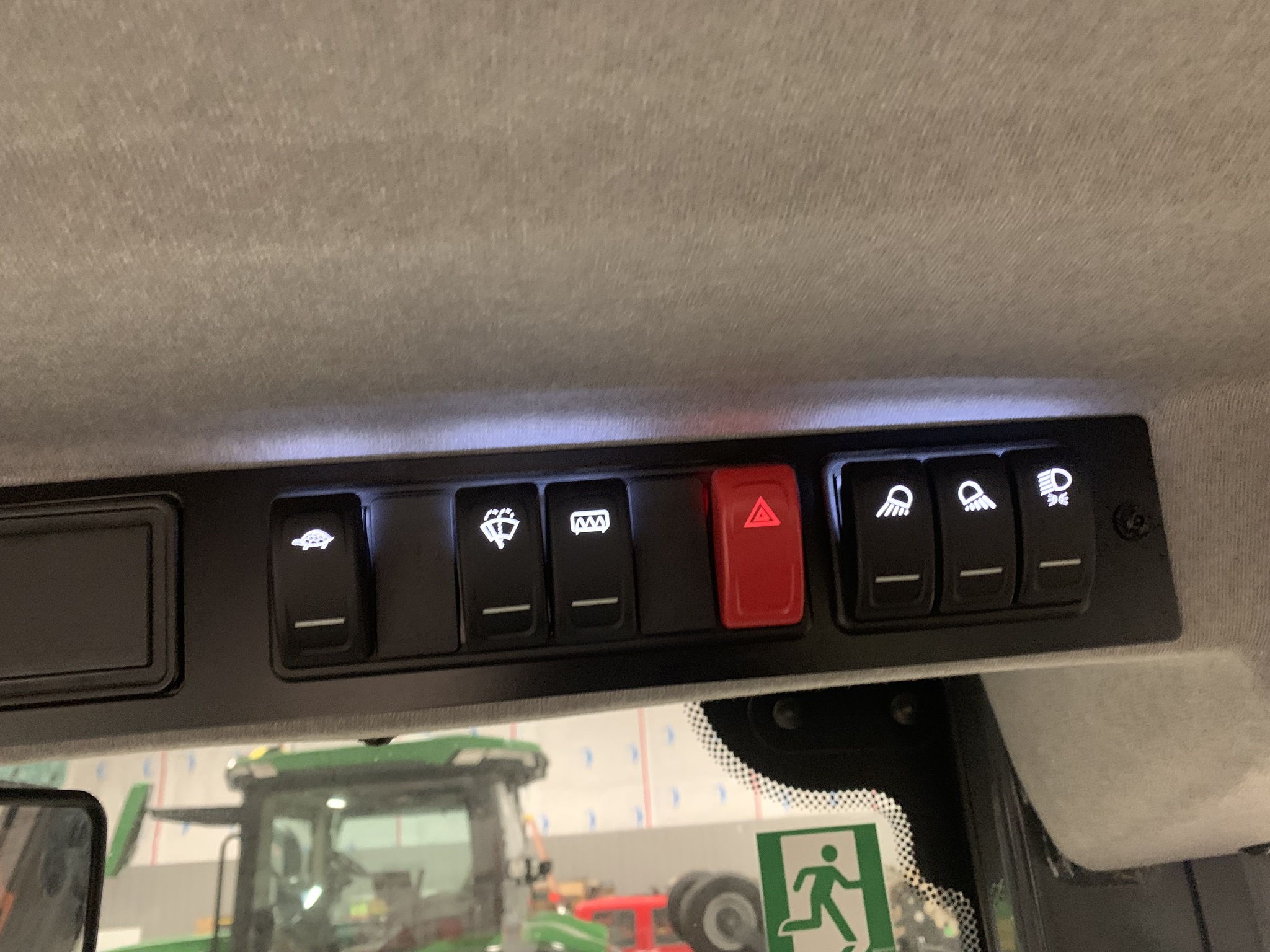 2024 John Deere 324 P Image 8