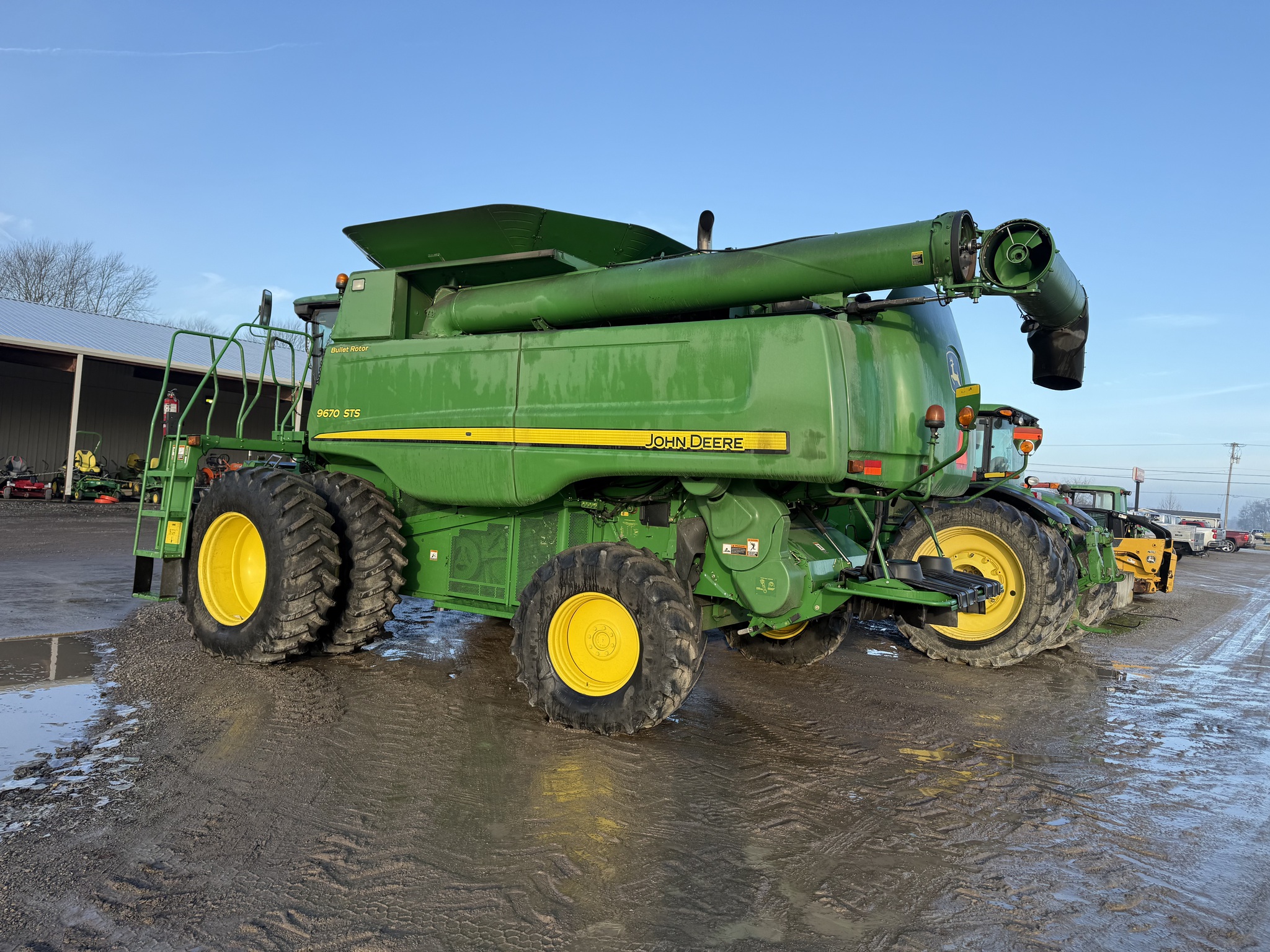 2010 John Deere 9670 STS Image 2