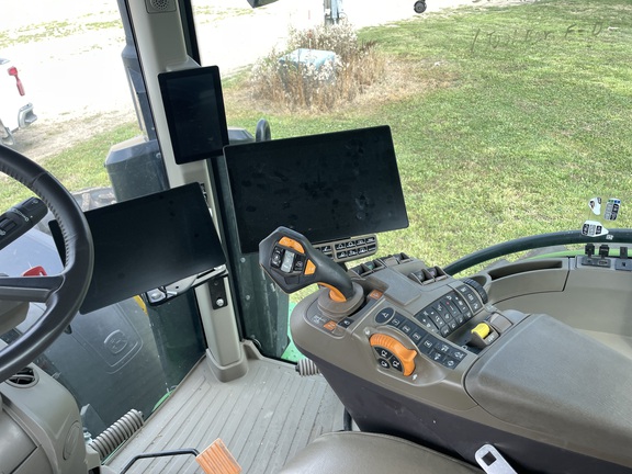 2025 John Deere 8R 370 - Photo11