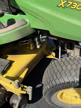 2019 John Deere X730