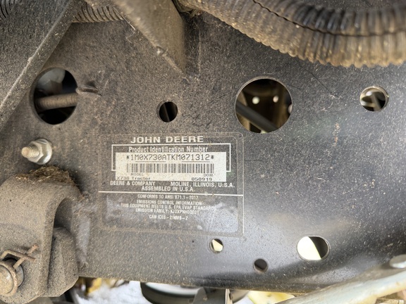 2019 John Deere X730