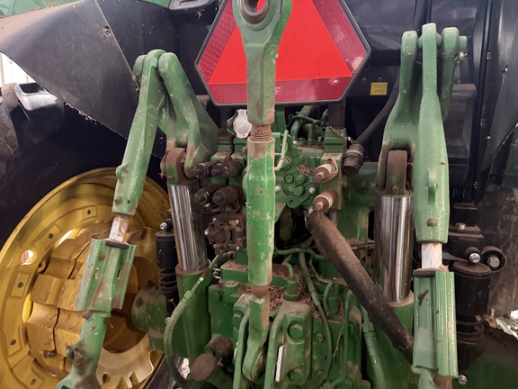 Photo of 2022 John Deere 6175M