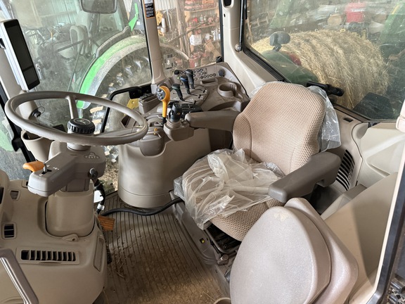 Photo of 2022 John Deere 6175M