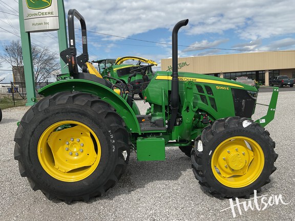 Photo of 2025 John Deere 5060E