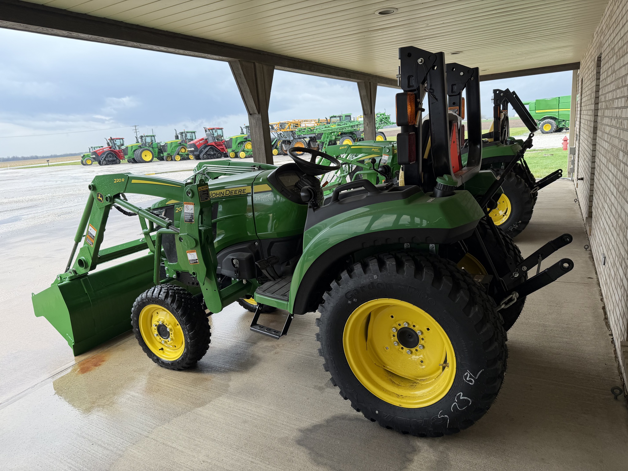  2025 John Deere 2032R at Heritage Tractor in Quincy, IL