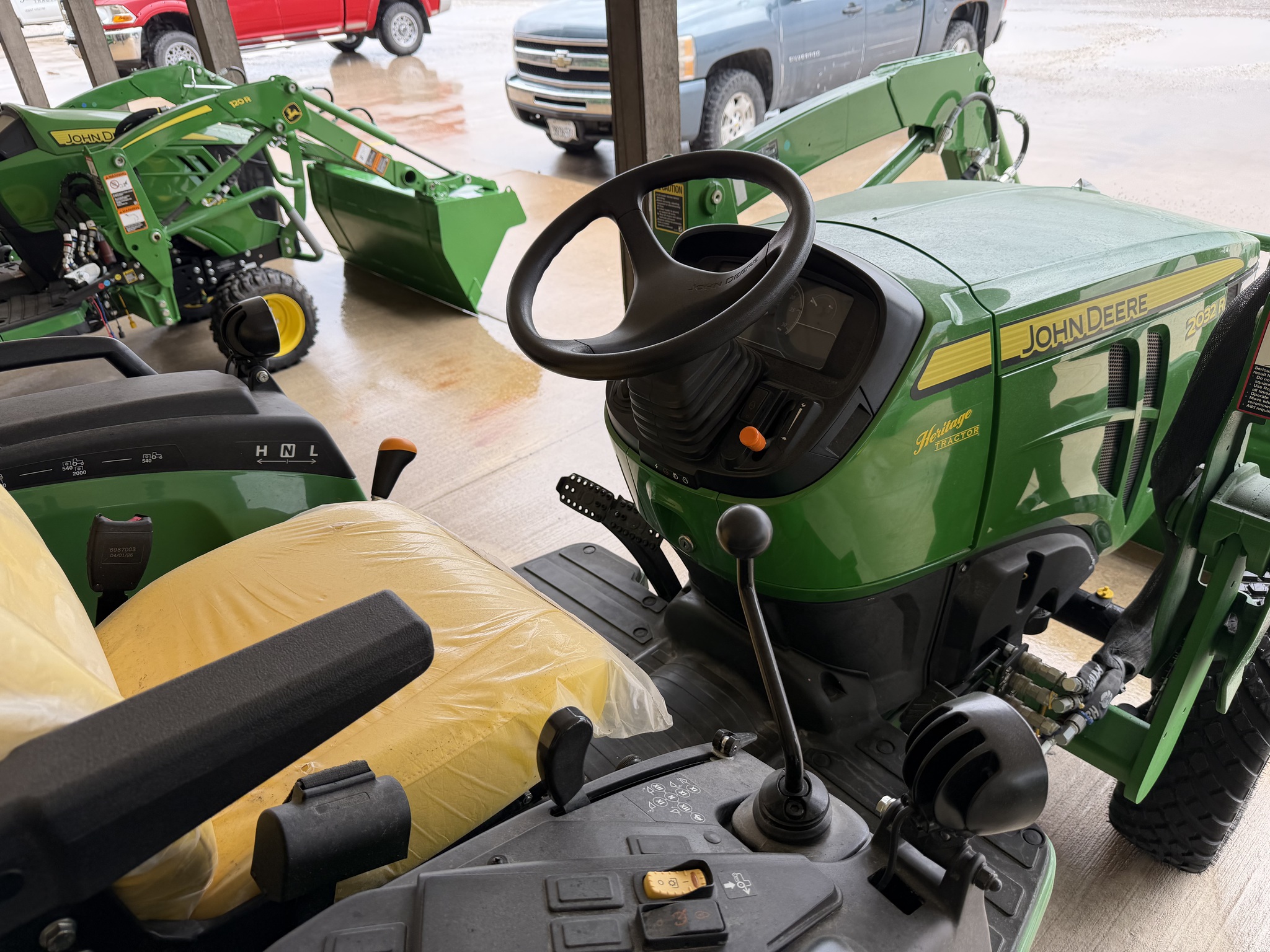  2025 John Deere 2032R at Heritage Tractor in Quincy, IL