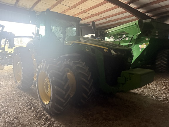 Photo of 2023 John Deere 8R 340