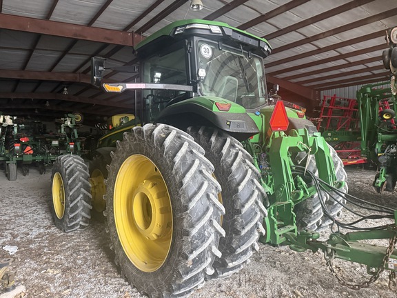 Photo of 2023 John Deere 8R 340
