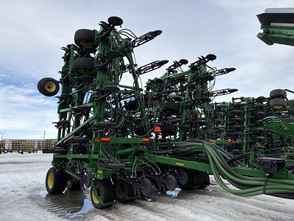 Used 2022 John Deere P576 Air Drills and Seeders at Horizon Ag & Turf in Lloydminster, AB - Photo3