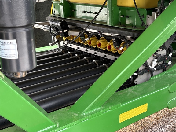 Used 2022 John Deere P576 Air Drills and Seeders at Horizon Ag & Turf in Lloydminster, AB - Photo13