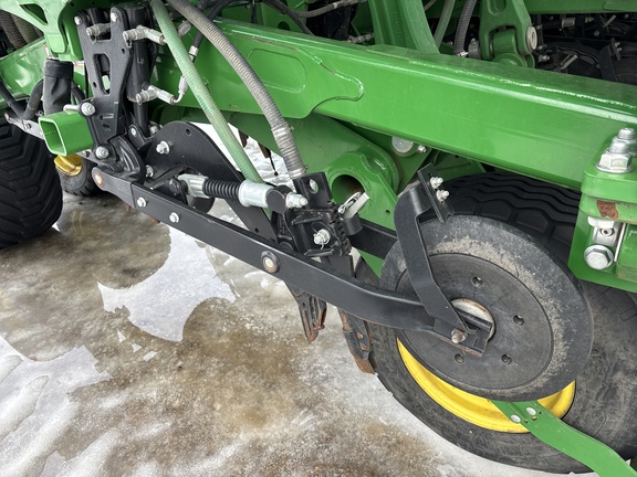 Used 2022 John Deere P576 Air Drills and Seeders at Horizon Ag & Turf in Lloydminster, AB - Photo4